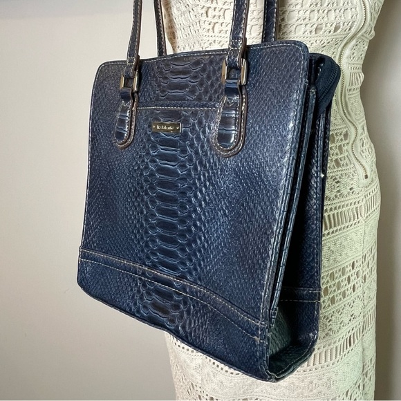 Liz Claiborne Embossed Croc Shoulder Bag - Picture 1 of 10
